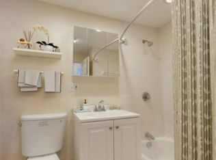 19 Creesy St APT 1, Marblehead, MA 01945