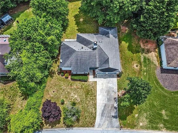 2nd image of 1026 Plantation Blvd SE
