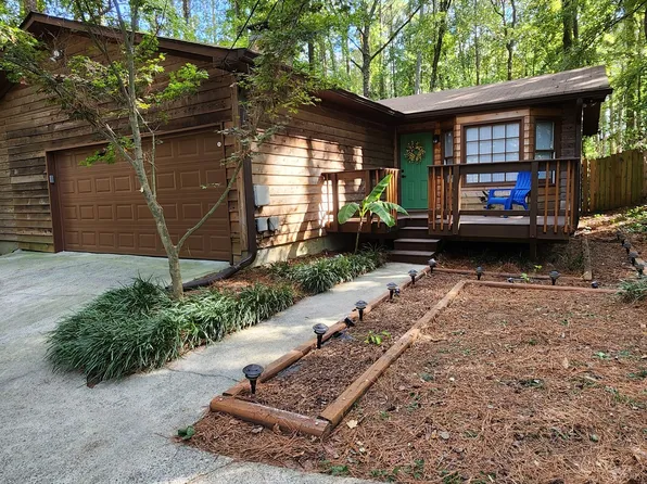 5023 Rockbridge Rd, Stone Mountain, GA 30088