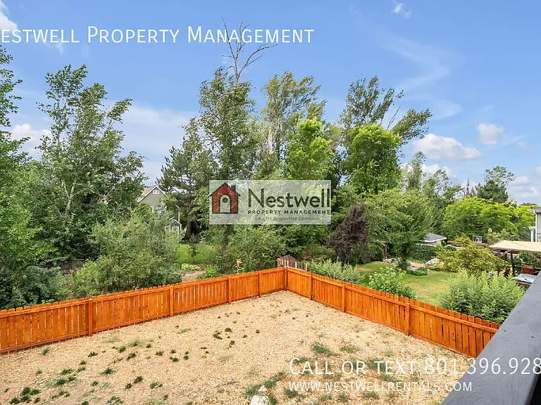 659 W Halifax Ct — Photo 24