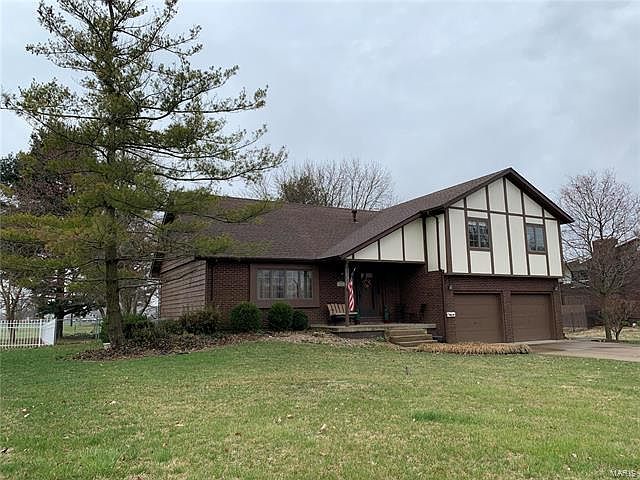 2nd image of 2528 Westmoreland Dr