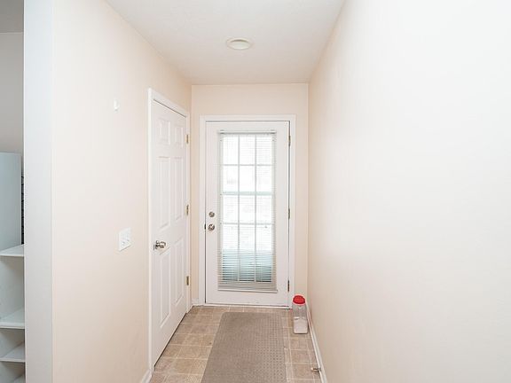5th image of 1780 Grand Ct NE