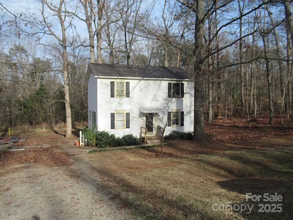 3rd image of 3487 Mission Dr