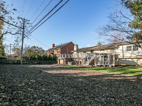 2nd image of 3438 Snaffle Rd