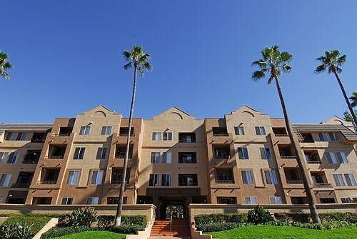 3rd image of 3440 Lebon Dr Floor 4