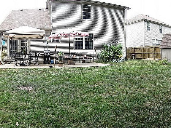 2nd image of 3701 Five Oaks Dr