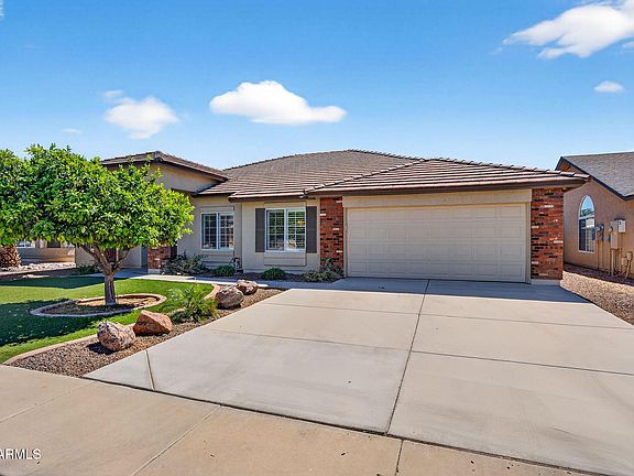 3rd image of 3789 E SANDWICK Drive