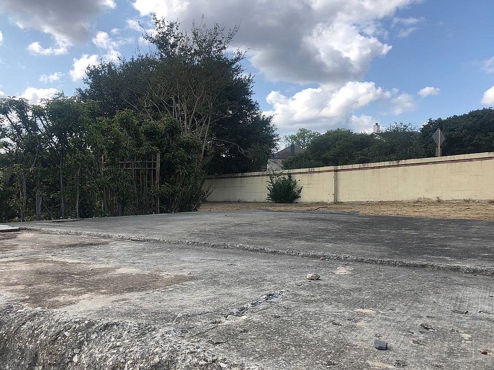 1st image of 1307 Summerfield
