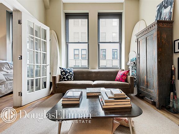 5th image of 65 Nassau St APT 8C