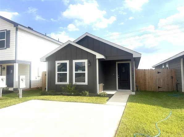 13183 Turret Bend Way, Willis, TX 77378