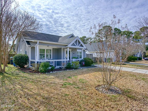 3rd image of 802 Antler Drive