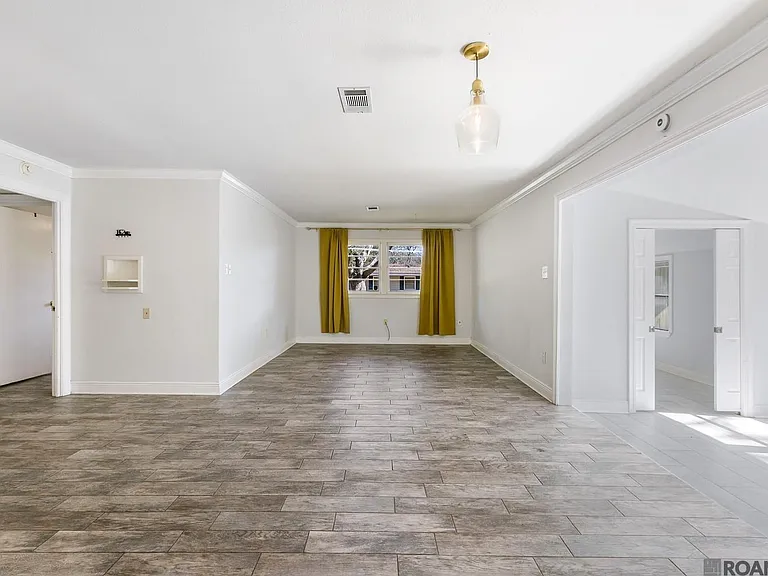 5672 George St — Photo 3