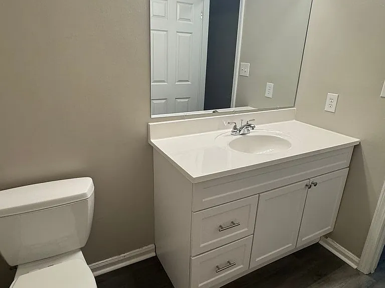 431 Valley Dr — Photo 8