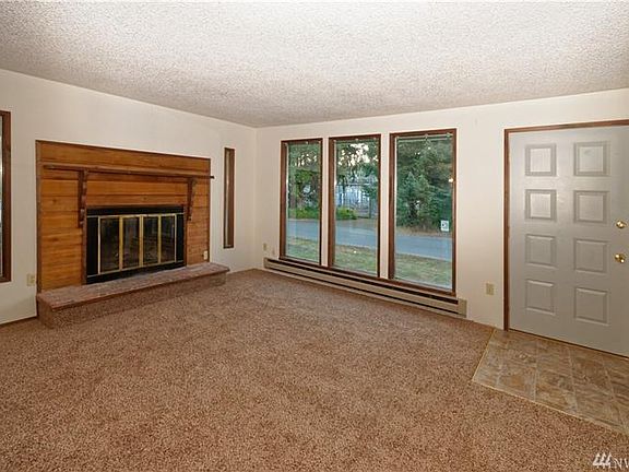 2nd image of 298 Stage St N