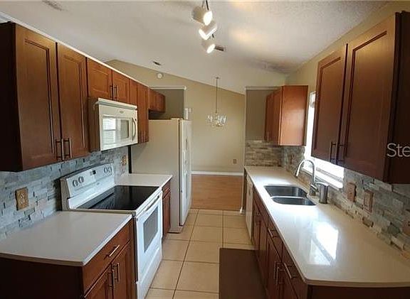 5th image of 3871 Creek Bed Cir