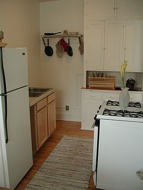 4th image of 136 Western Ave N APT 304