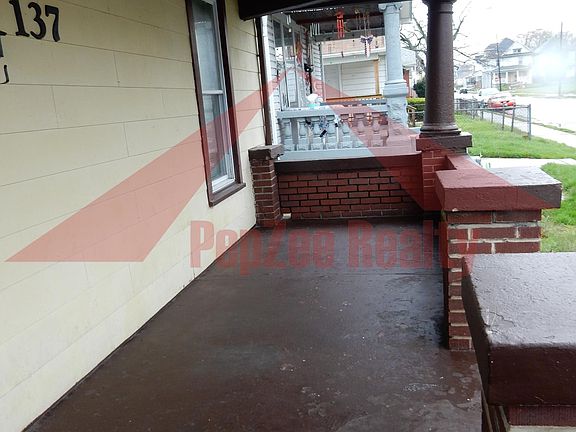 2nd image of 137 S Harbine Ave