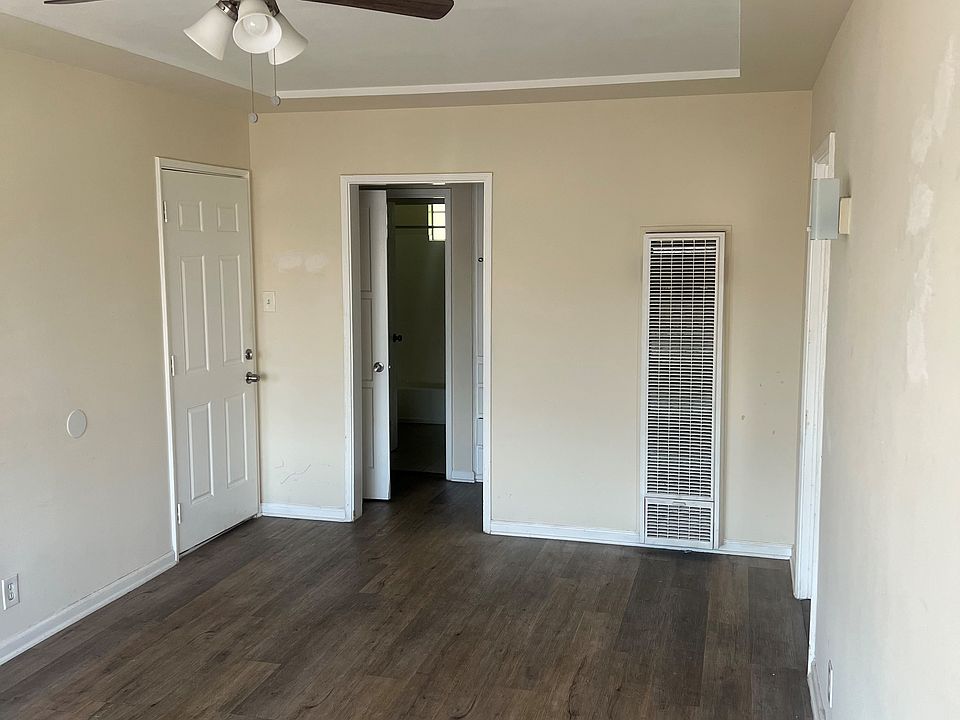 1st image of 523 N La Brea Ave APT C