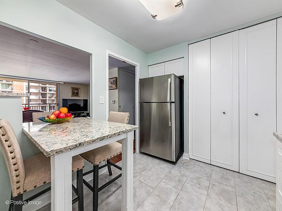 3rd image of 6007 N Sheridan Rd APT 14D