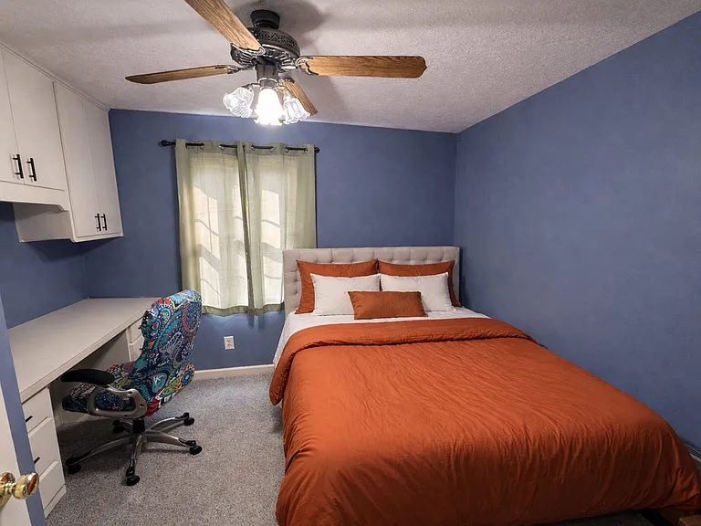 3077 Laura Ln — Photo 11