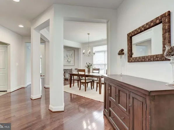 23222 Grayling Ter, Ashburn, VA 20148