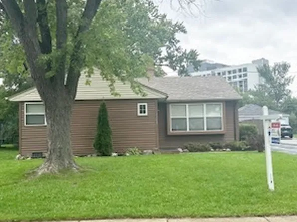 3508 Fremont St, Rolling Meadows, IL 60008