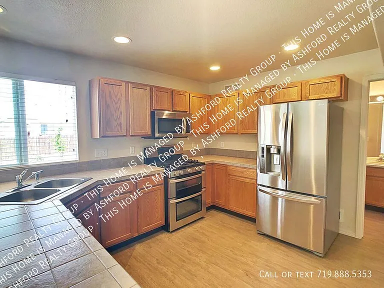 3314 Castellon Dr — Photo 9