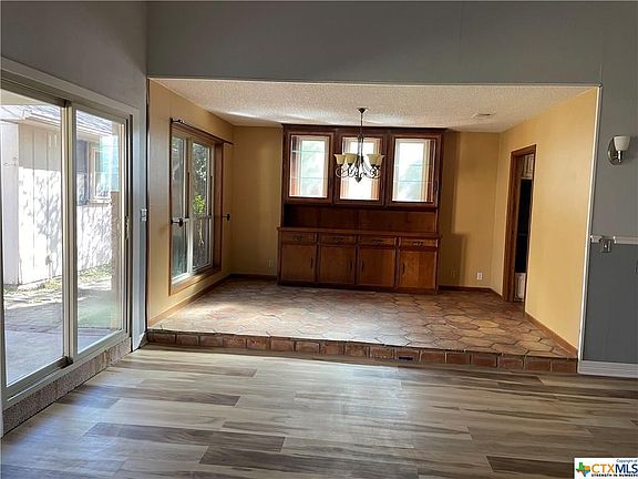 3rd image of 106 Lamorak St