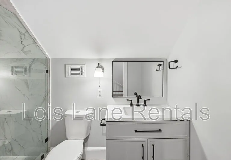 2043 Wappoo Dr — Photo 15