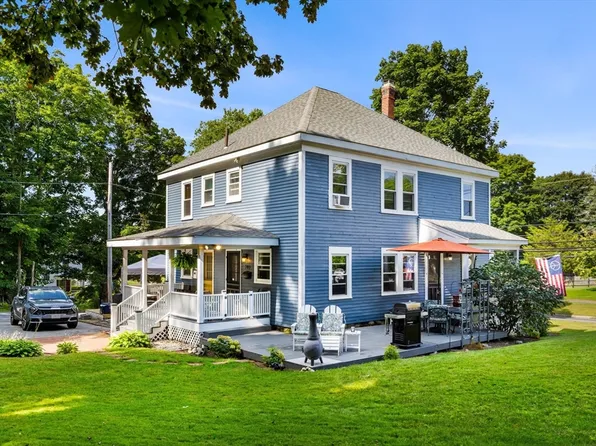 703 Salem St #2, Groveland, MA 01834