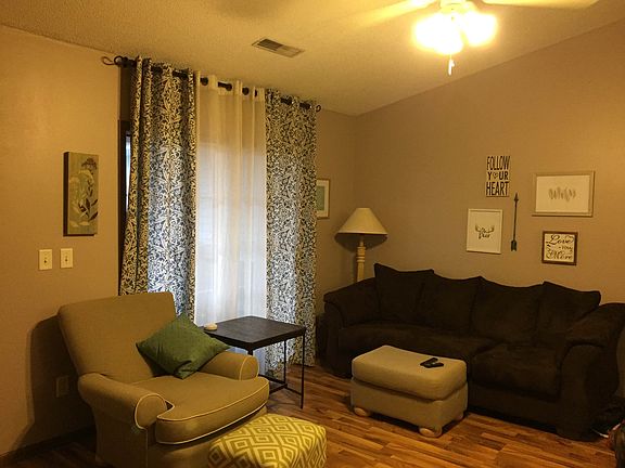 2nd image of 560 Penn Ct Unit 10