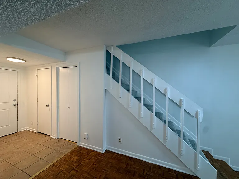 11 Royalgate Dr #11 — Photo 16