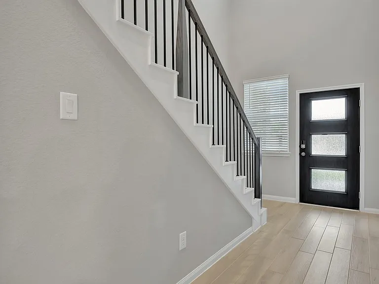 18757 Timber Glen Dr — Photo 2