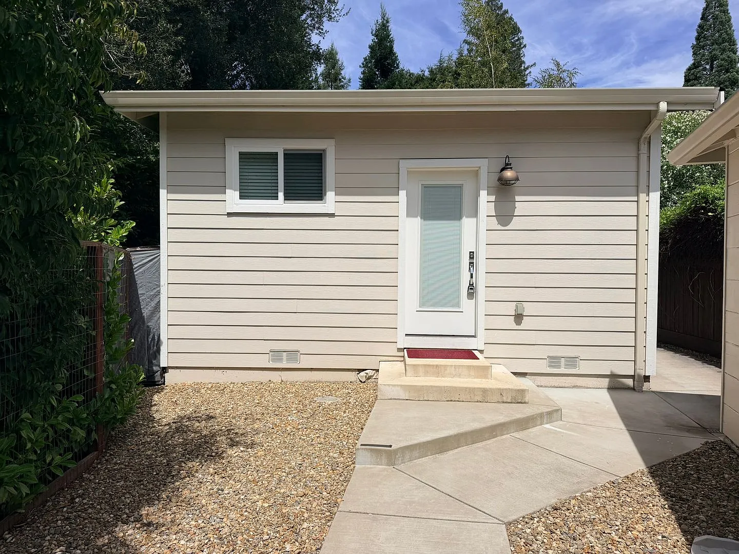 Charming Detached 1-Bedroom Approximately 400 Sq. ft. Cottage in Orinda — Photo 2