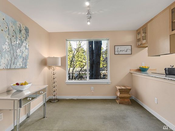 4th image of 14014 NE 181st Pl APT D201
