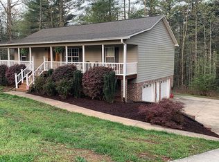 1901 Starlight Ct SE, Lenoir, NC 28645