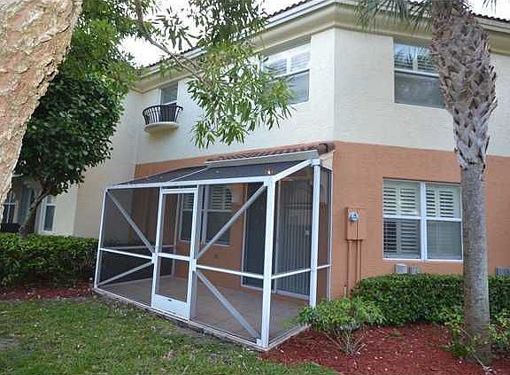 2nd image of 2962 Country Club Blvd
