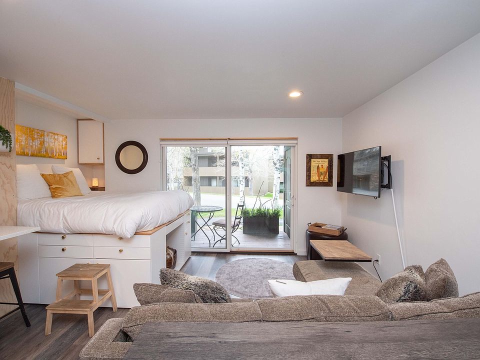 1st image of 104 Jane Ln #7