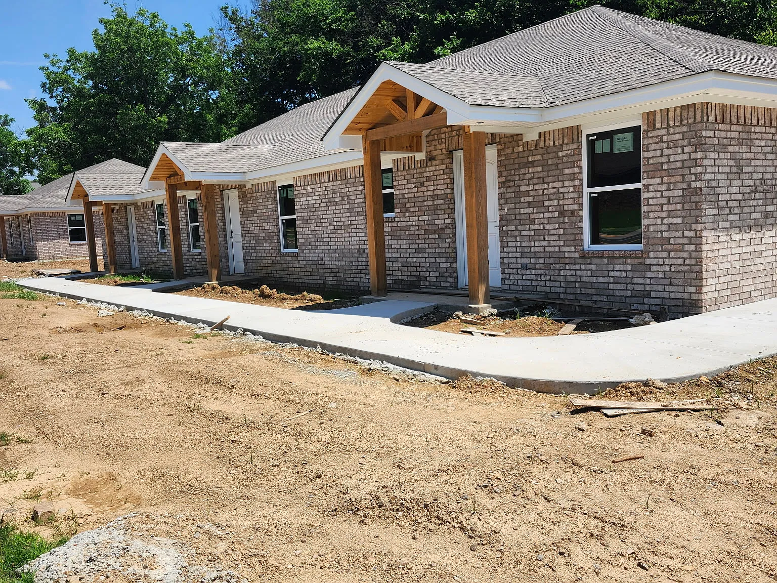 3 bed, 1142 sqft, $1,300 — Photo 3