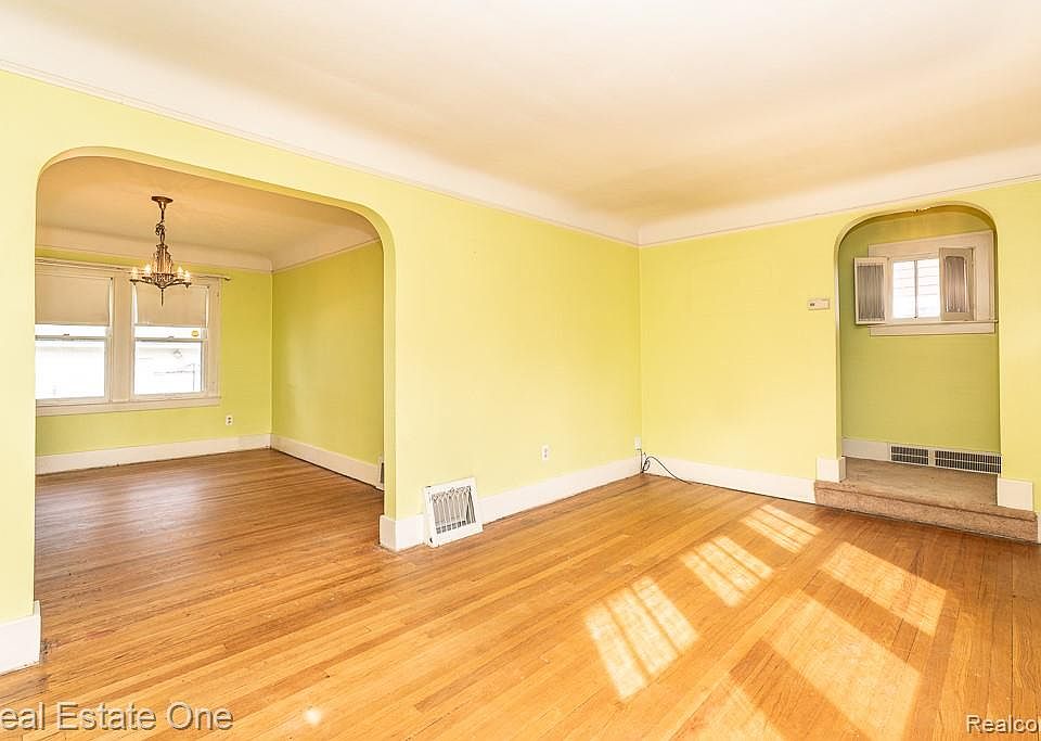 3137 Royal Ave, photo 6