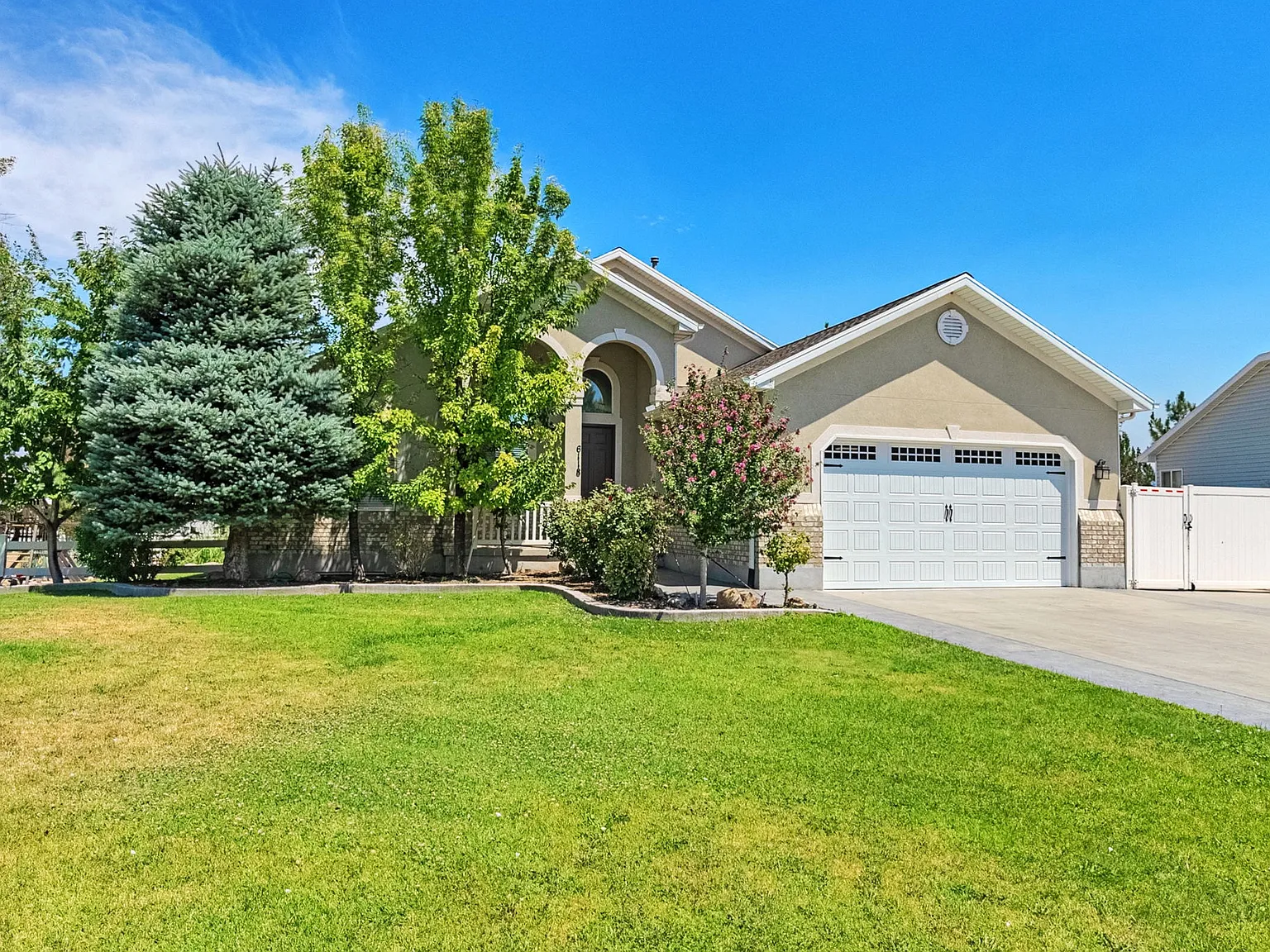 6118 W Tapestry Ln — Photo 2