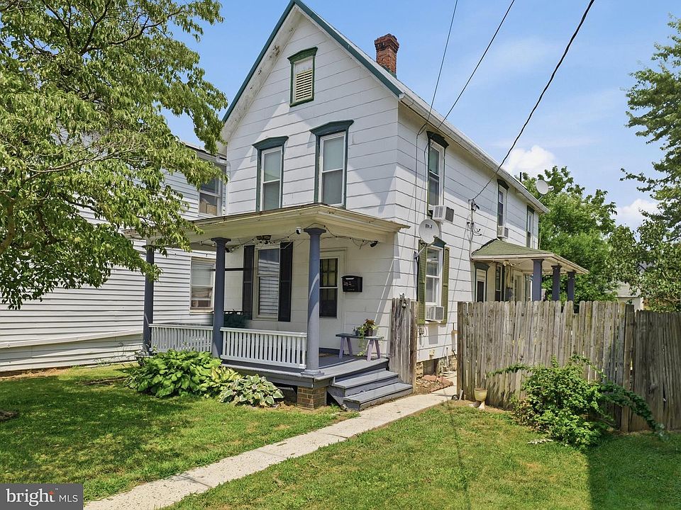1st image of 33 Penn St