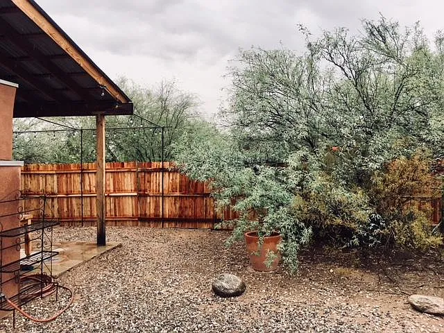 2259 E Blacklidge Dr — Photo 3