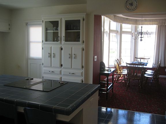 5th image of 147 Los Cerros Dr