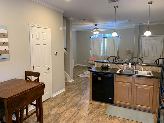 3rd image of 305 Holleman Dr #703