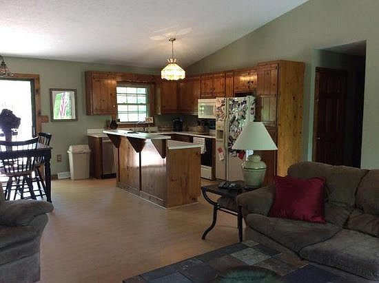 1st image of 200 Leewood Dr