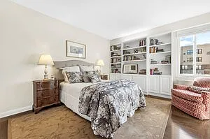 900 S Hanley Rd #12E — Photo 13