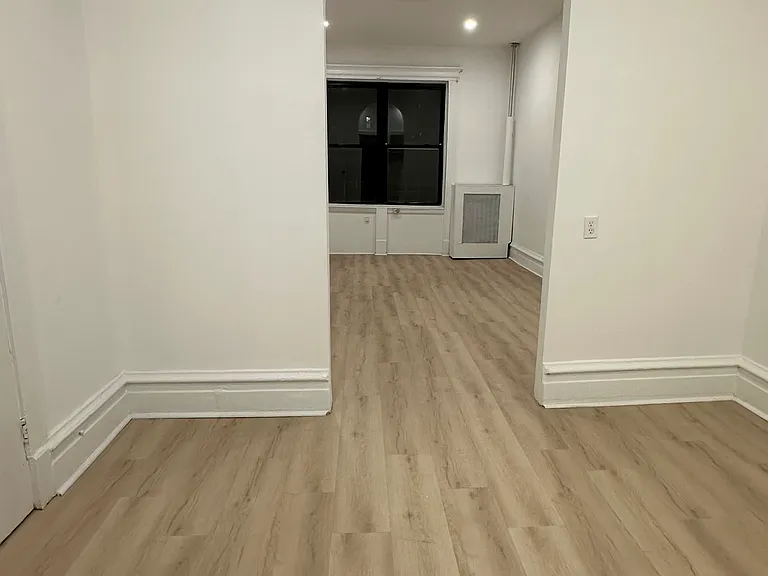 1098 Park Pl — Photo 11