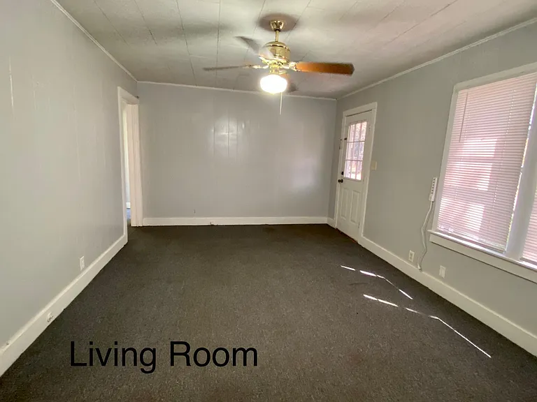 508 College St — Photo 7
