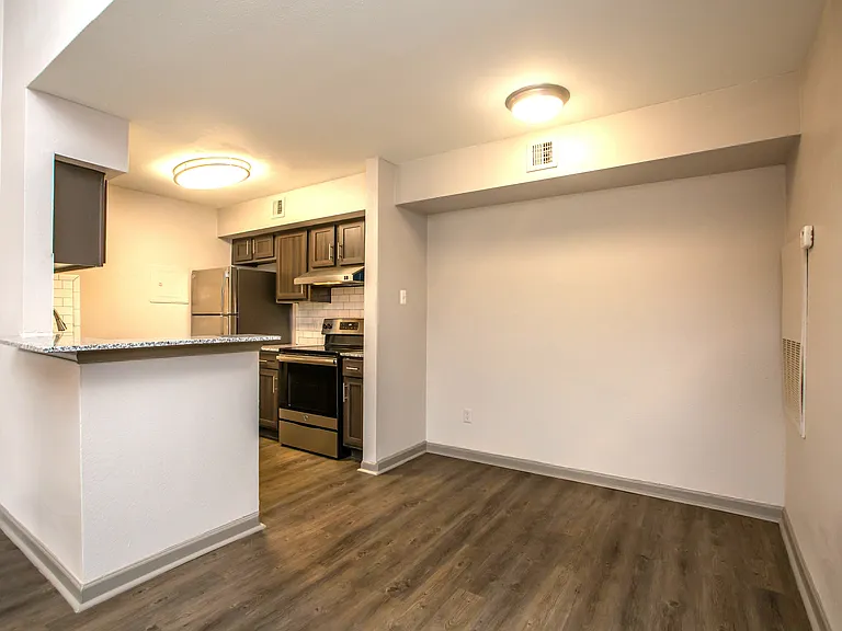 The Burke Apartments — Photo 54
